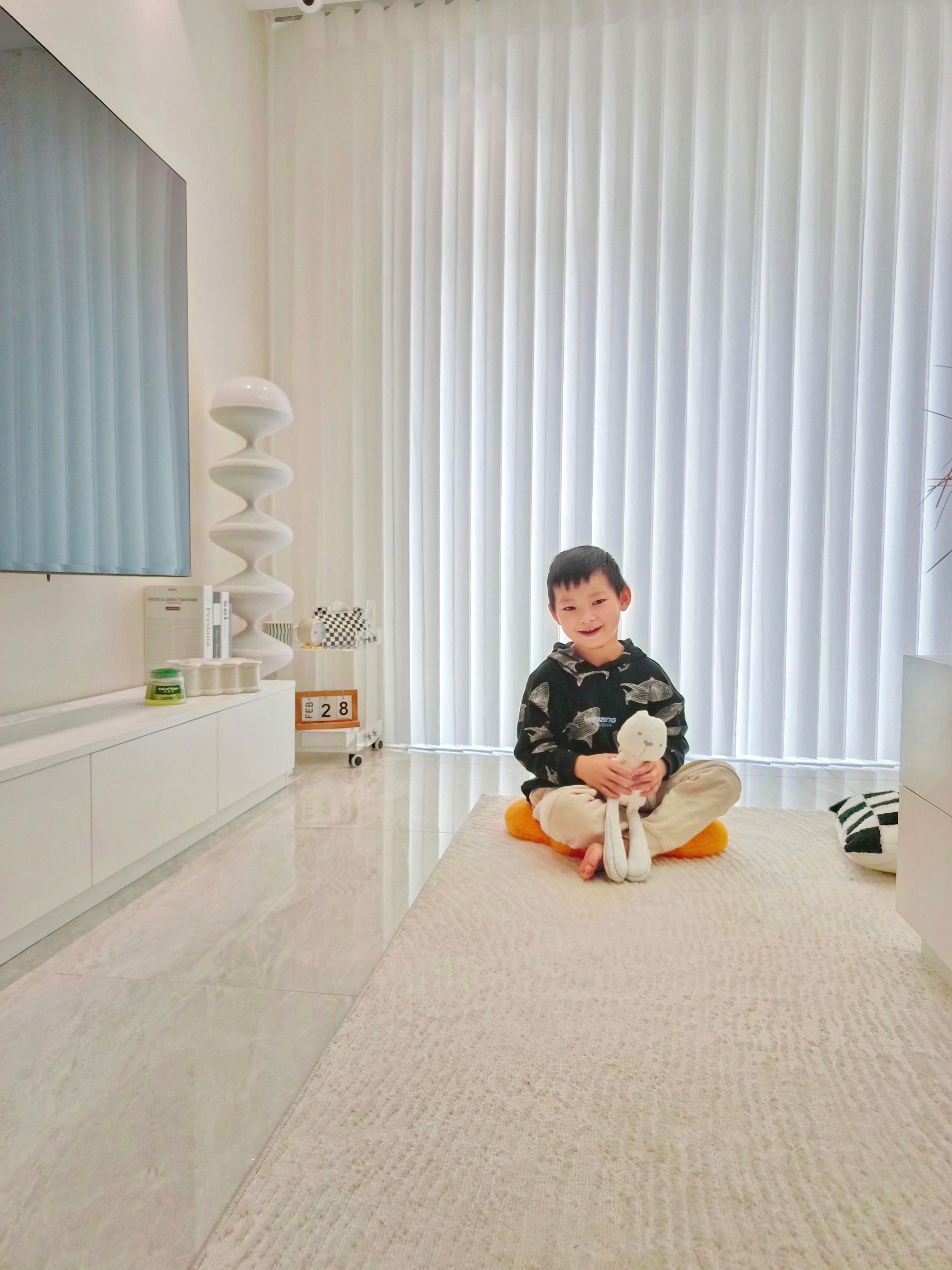 装修地板砖上有甲醛怎么去除,家里装修完放什么能去除甲醛