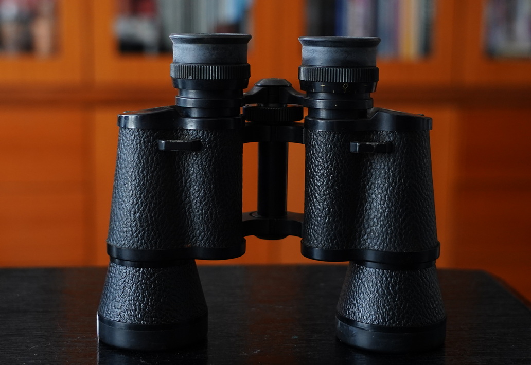 战争时期的老式军用望远镜,战争年代的18倍望远镜