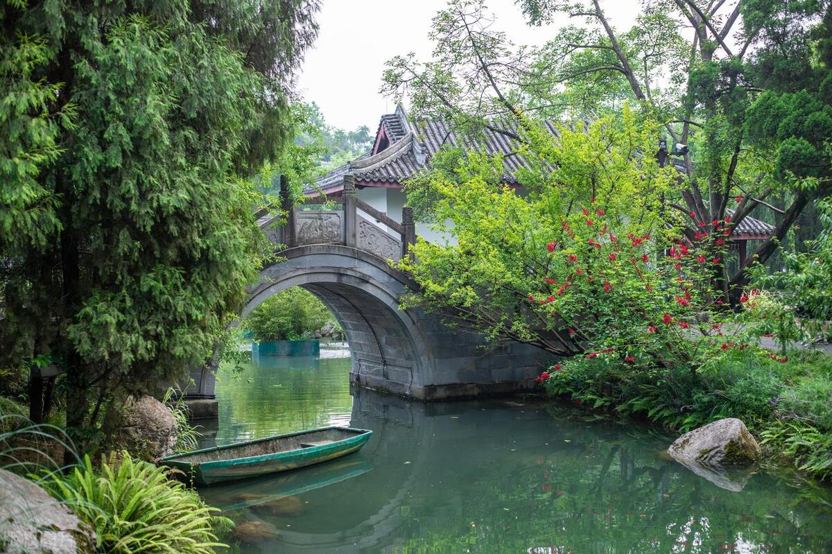 成都不用开车适合旅游的地方,成都旅游攻略必去十个地方自驾游