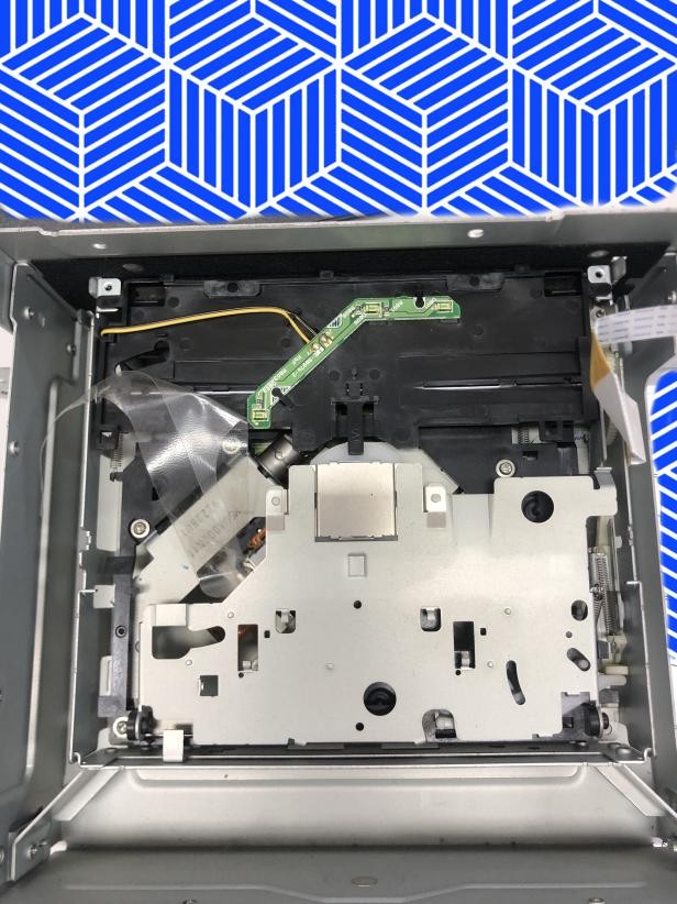 动手换车机,汽车换cd机视频教程