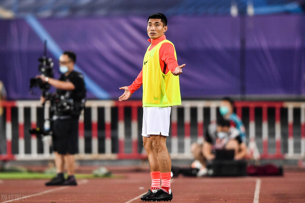 卡帅韦世豪杨立瑜,队魂回归郑智出任广州队主教练