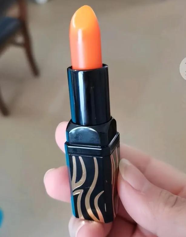 化妆品是越贵越好吗,化妆品不需要多贵适合自己