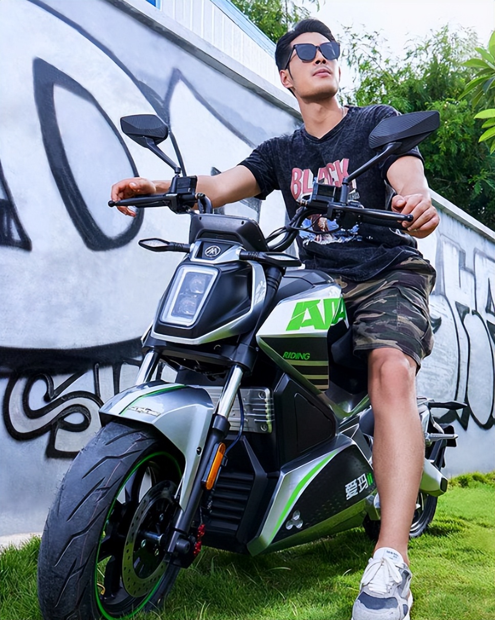 新日雅迪小牛,爱玛雅迪台铃小牛