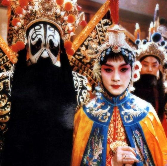 如何看待陈凯歌对柳岩发怒,陈凯歌怒斥柳岩