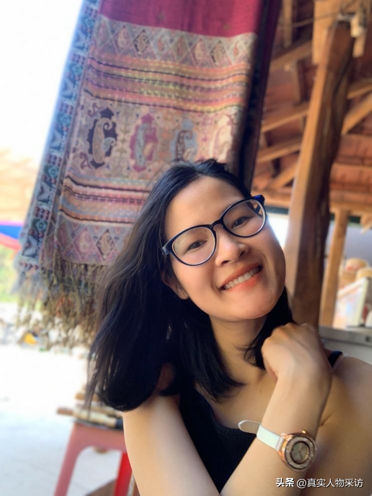 如何日赚300元?一个喜欢李白的越南女孩做到了,凭本事赚钱真香