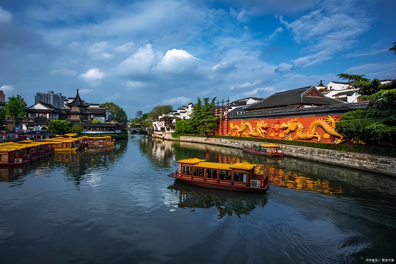 南京有哪些必去的景点和特色美食,南京十大旅游景点必去