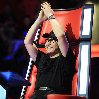 好声音停播!才知刘欢宁可违约的正直背后，是那英连任七季的贪婪