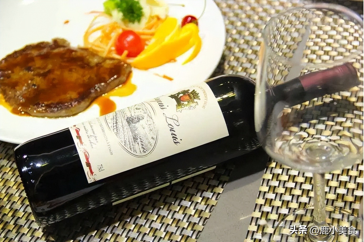 红酒醒酒的好还是不醒酒的好,红酒容易醒酒还是白酒容易醒酒