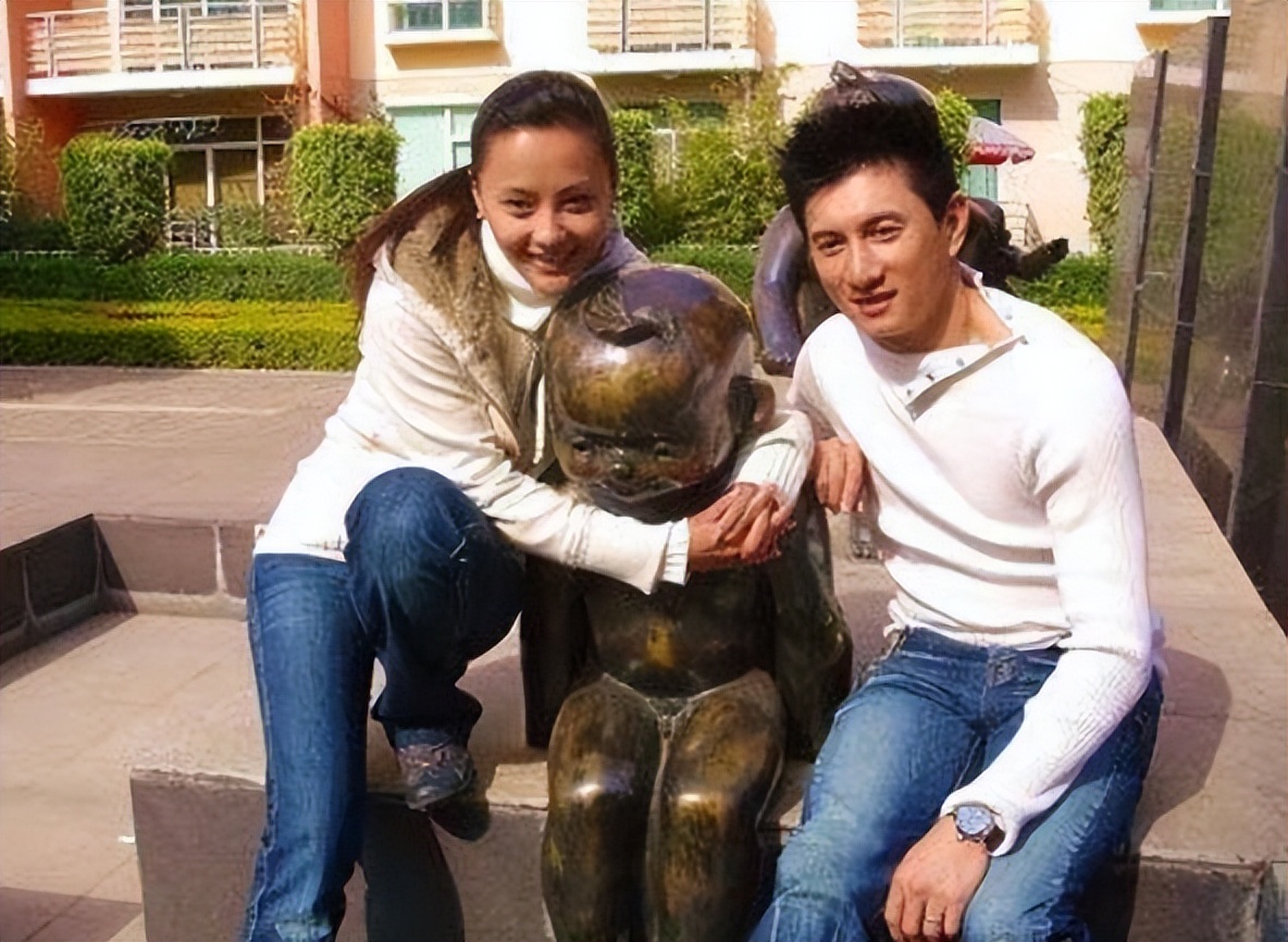 吴奇隆真给刘诗诗股份了吗,刘诗诗与吴奇隆的年龄差距太大