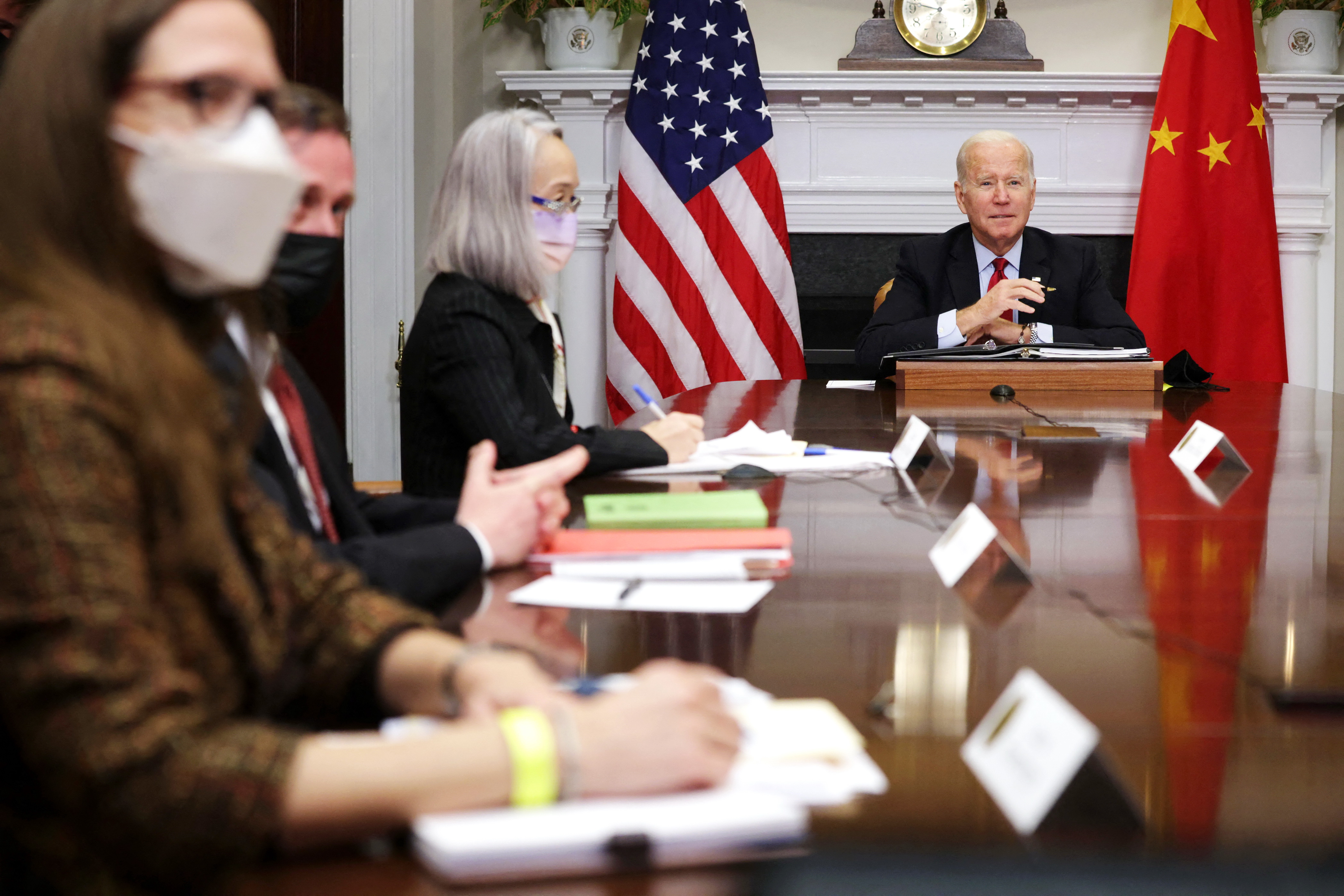 美国“军工复合体”治国,*击狙**中国科企!落后为何反而歇斯底里?