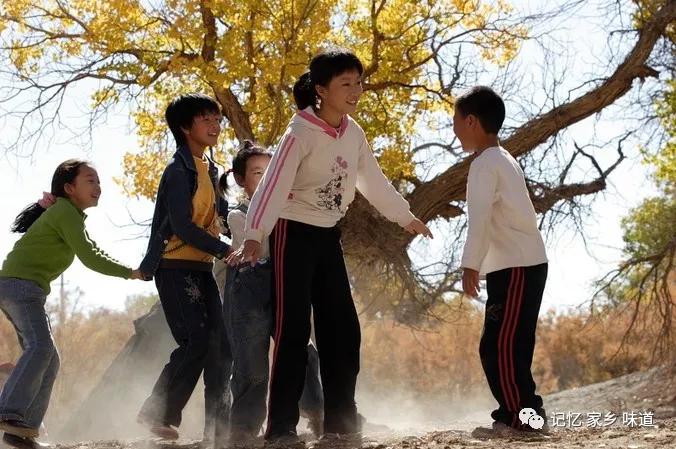 要让陀螺转起来,让陀螺转起来的方法