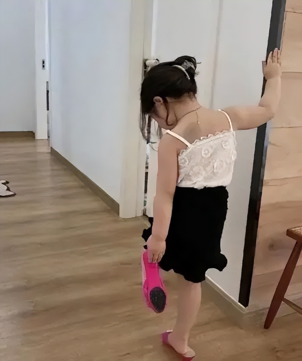 2023年，性化*女幼**的童装，越挖越心惊！