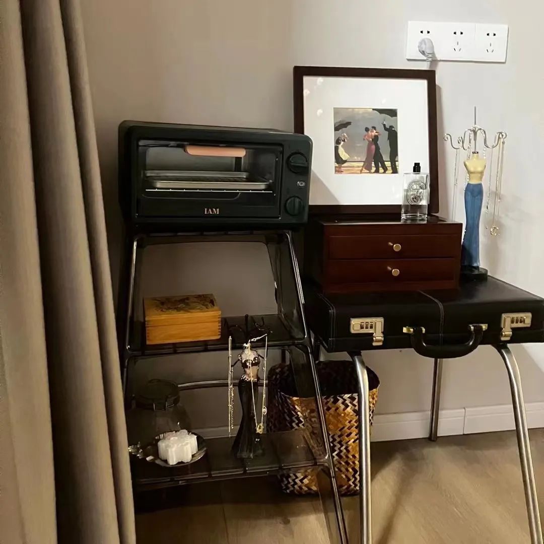 98年女孩过“极简生活”上瘾！5年不用卫生巾，2年不买卫生纸？