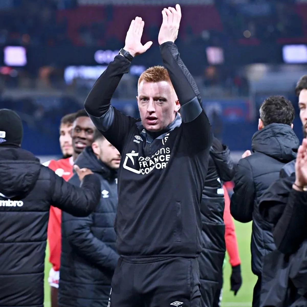 现实中的足球经理玩家,当游戏照进现实足球