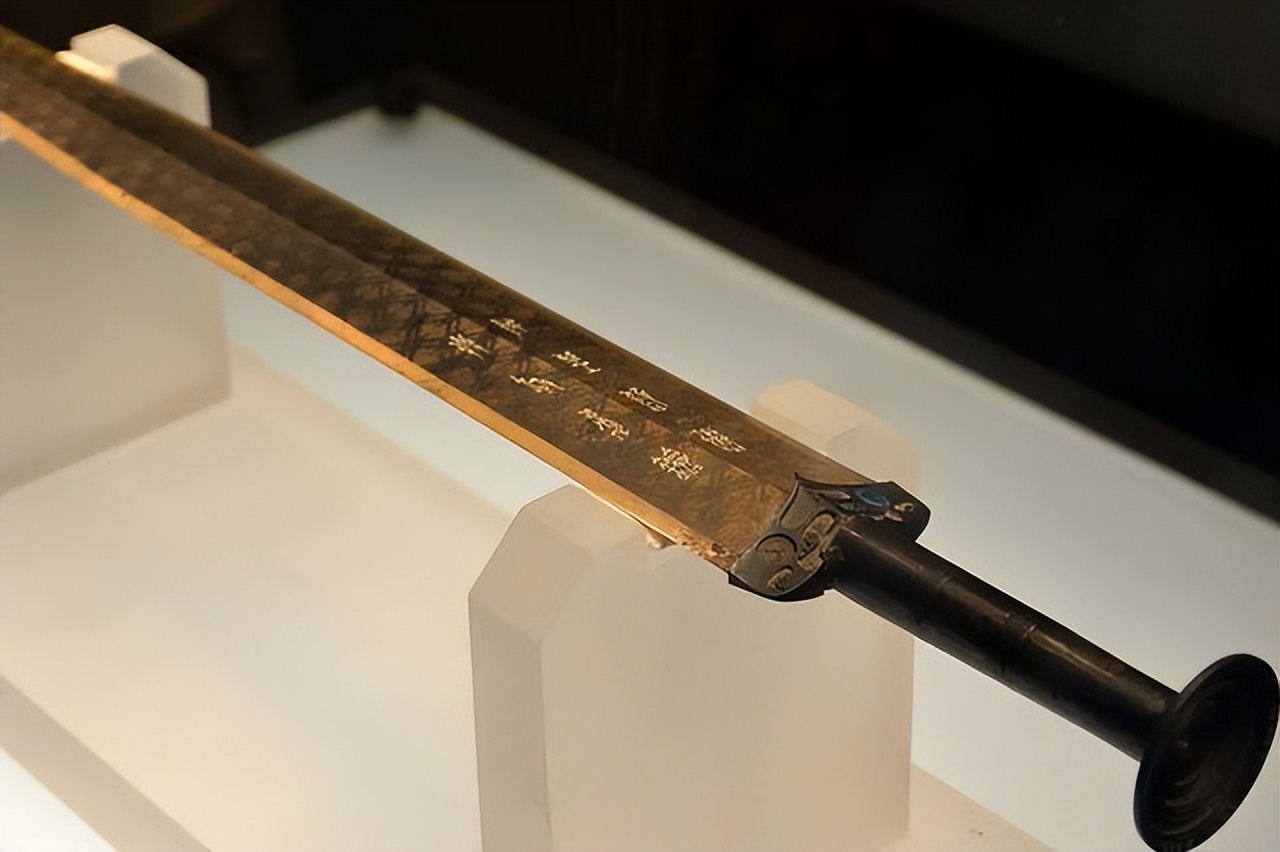 专家花6万买到真假文物,专家打算1000元买下赝品