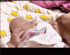 宝妈如何盖被子,冬天如何给宝宝盖被子不冻肩膀