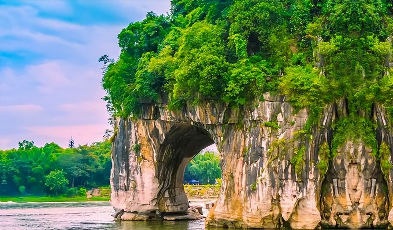 桂林雁山猫儿山,广州出发6天最适宜赏秋旅游