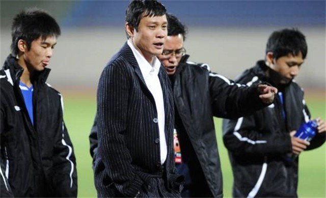 范志毅大女儿范斯晶,范志毅女儿范斯晶现在怎么样了