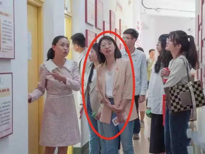 卓处长的背影,卓处长是如何被发现的