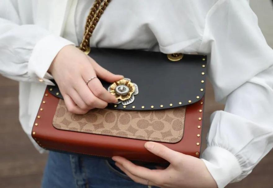 女朋友快过生日送什么手机,女朋友快过生日说什么好