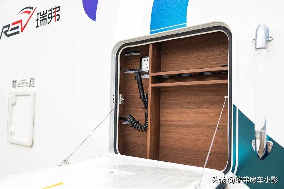 瑞弗v800房车二手,瑞弗v800房车双拓展多少钱一台