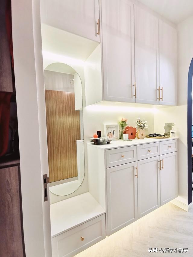 入户门鞋柜怎么设计不占空间,户型小的鞋柜怎么装修好看