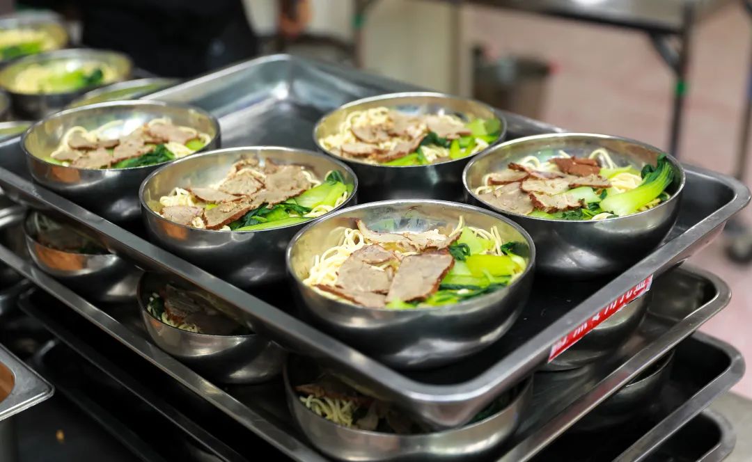 带您读懂南京市燕子矶中学：五味俱全，食在燕中