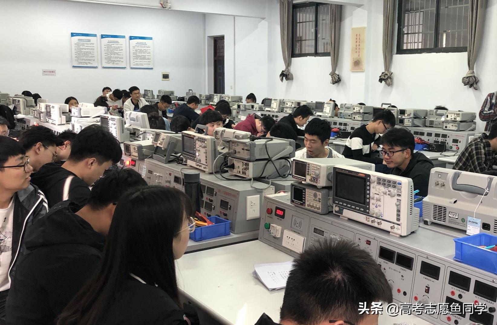 本二适合报考什么专业好就业,理科二本女生前景最好的十大专业