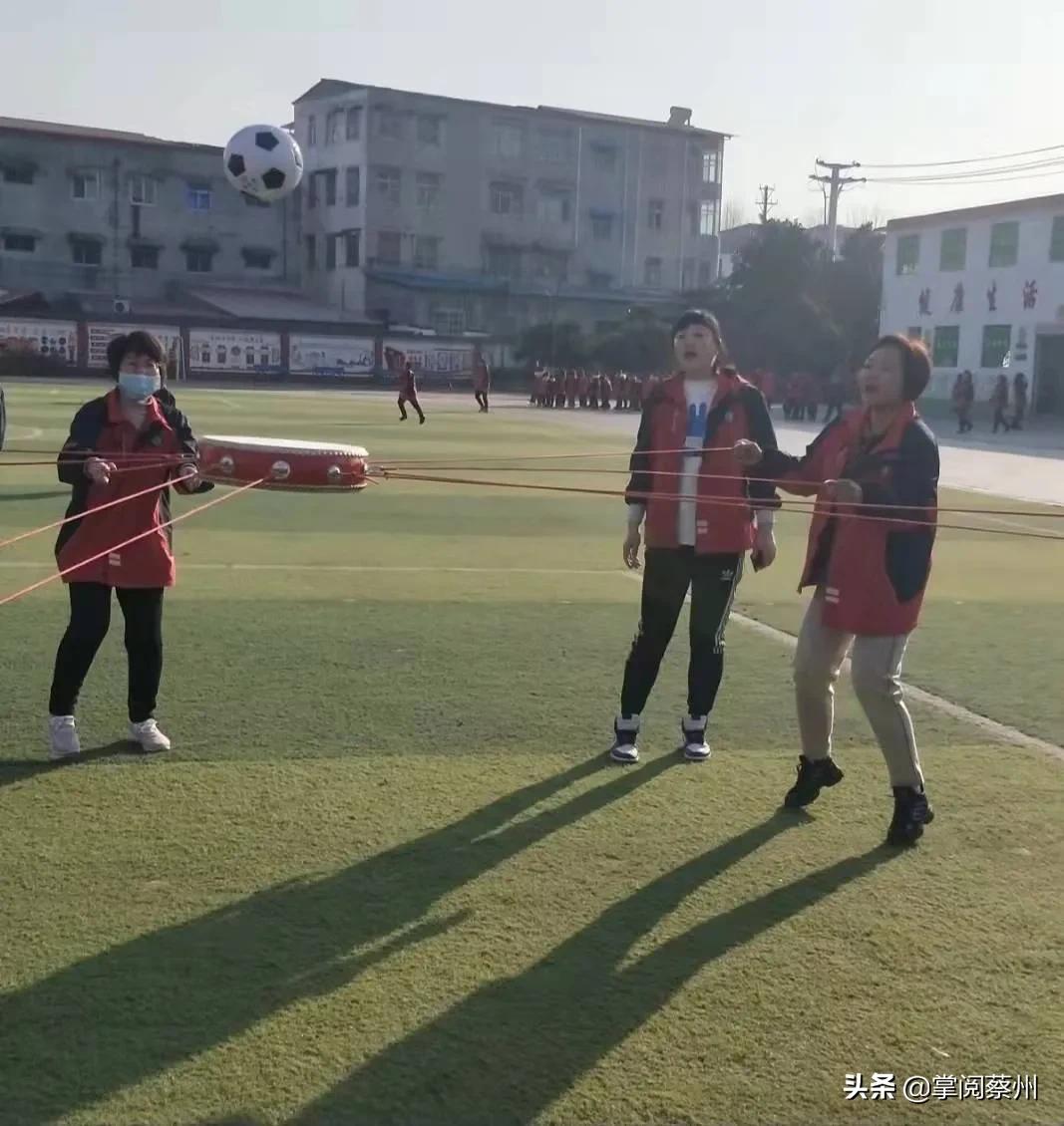 载歌载舞精彩纷呈,载歌载舞迎元宵文艺汇演展风采