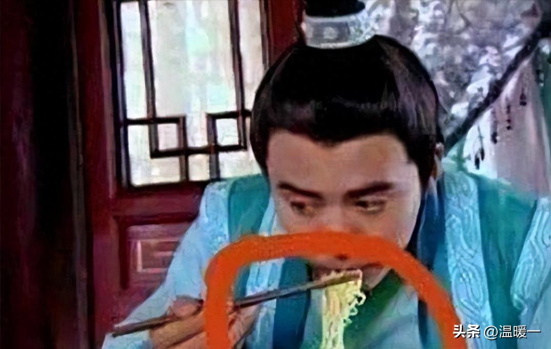 *绑捆**露大胸、台词胡来！这些“*辱侮**”观众的剧情，真把观众当呆子