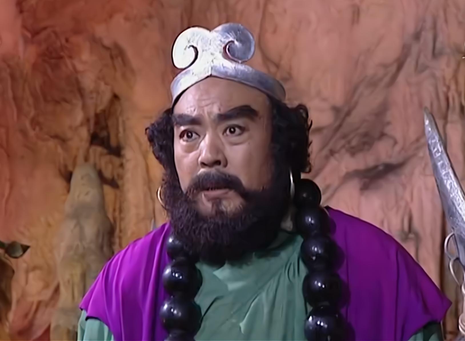 杨洁为何没有换掉六小龄童,杨洁为何没有换掉六小龄童呢