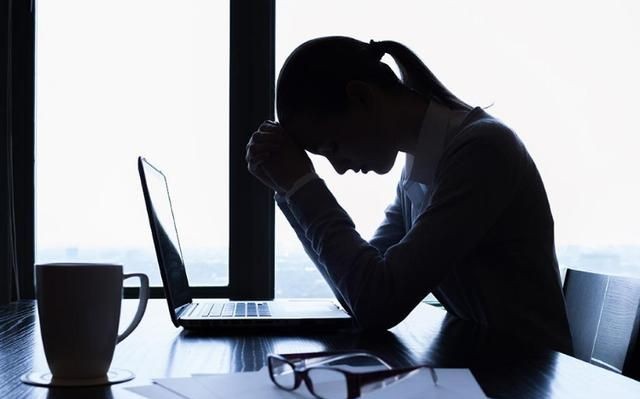 心情总是不好想不开怎么办,心情不好总想干点不是人干的事