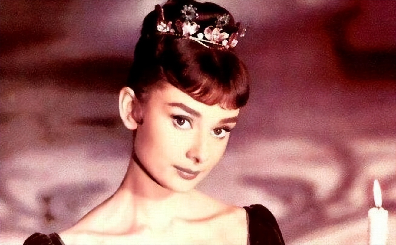 赫本经典复古造型,众明星模仿奥黛丽赫本谁更还原