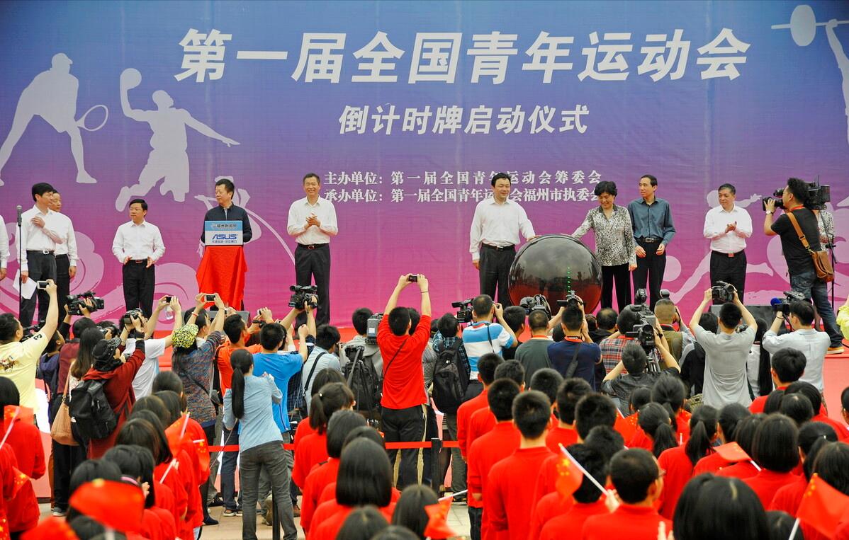 薪资底薪4000,薪资标准高层