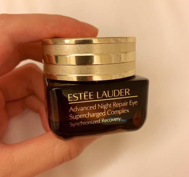 适合40岁平价抗皱保湿温和的眼霜,比较好用平价的抗皱眼霜