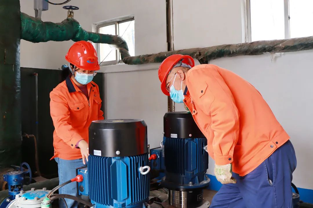 滨海区海建花园今冬供暖,滨海区供热公司满负荷运行保供暖