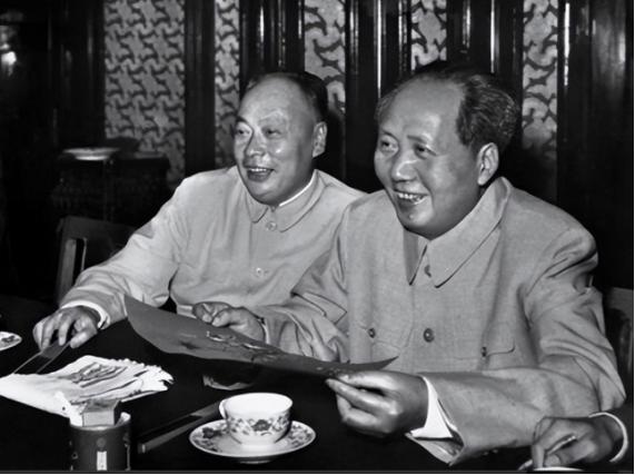 66年听侄女贺小平说，要坐火车去北京，*子珍贺**：小平，我也要去