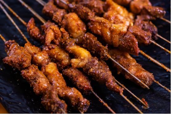 舌苔薄白是正常的还是该治疗了？