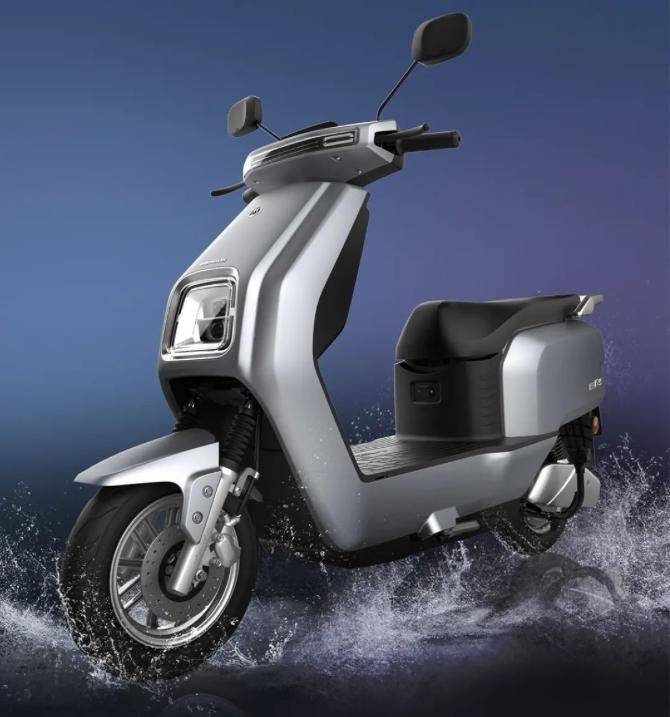 雅迪小型电摩哪款最好,5000雅迪电摩