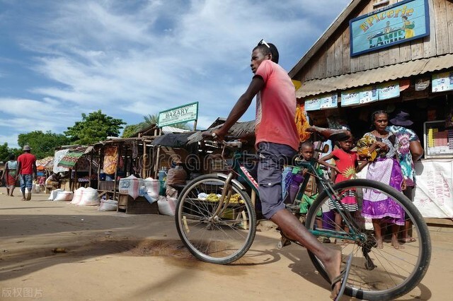 华人在马达加斯加的真实生活,马达加斯加工资每月多少钱