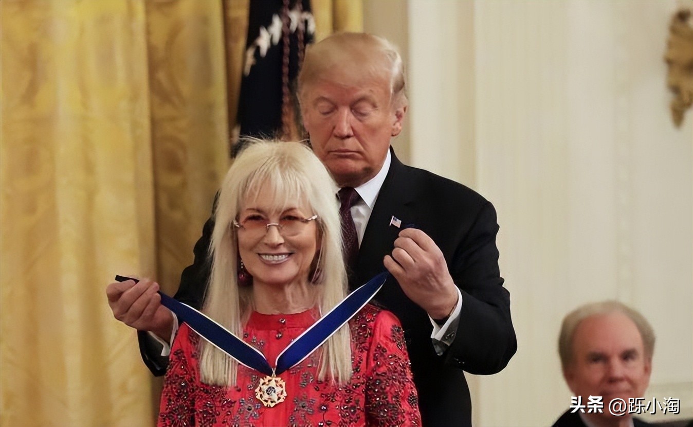 中国女首富杨惠妍首次亮相,女首富杨惠妍有几个孩子