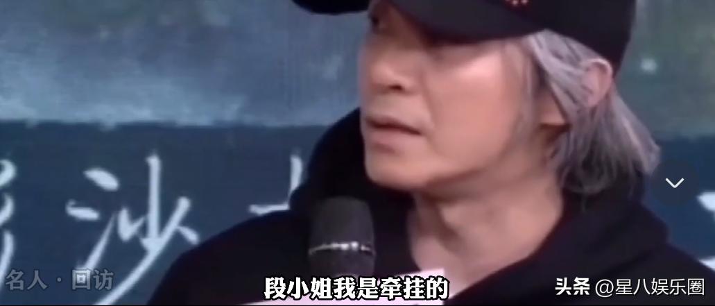 周星驰40岁白发,56岁周星驰满头花白却拒绝染发