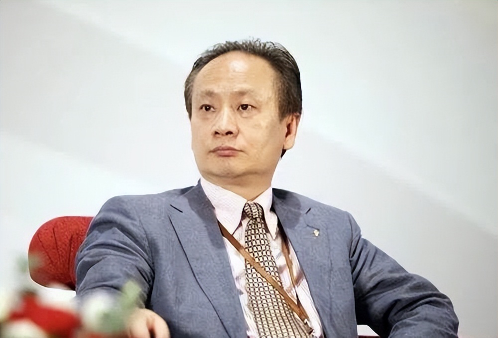 他17岁考入清华毕业后回乡当保安,他17岁上北大20岁上哈佛