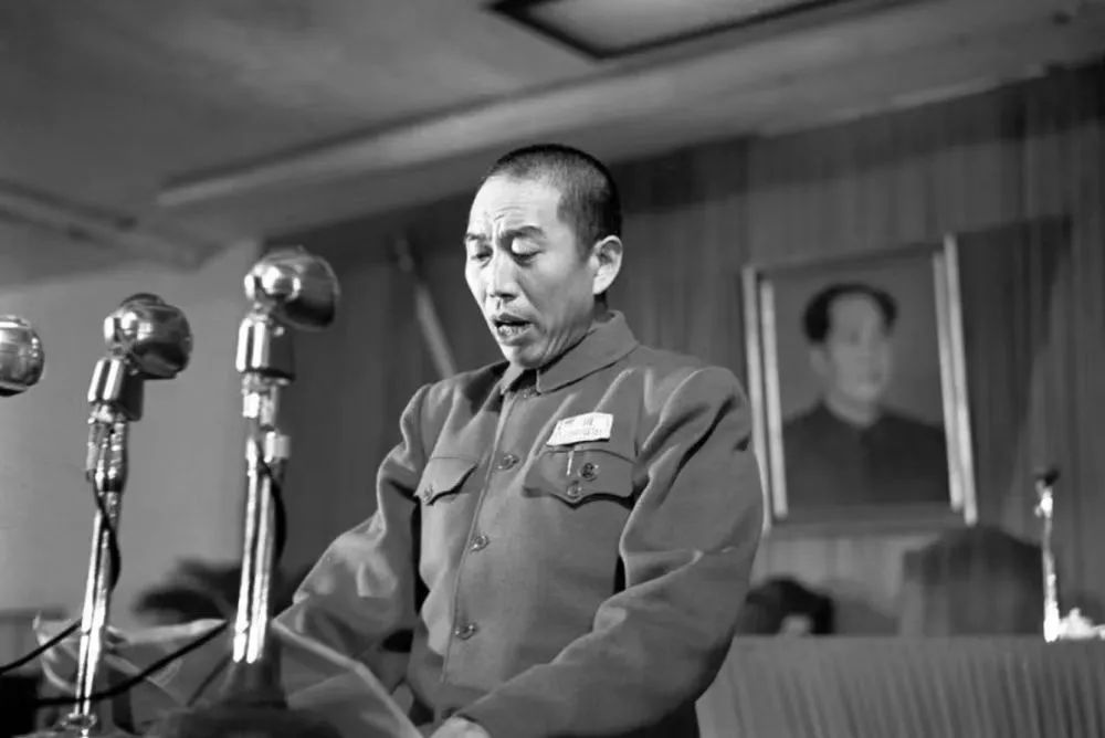 贯通中国南北的国道,连接南北疆的这条公路贯穿了四季