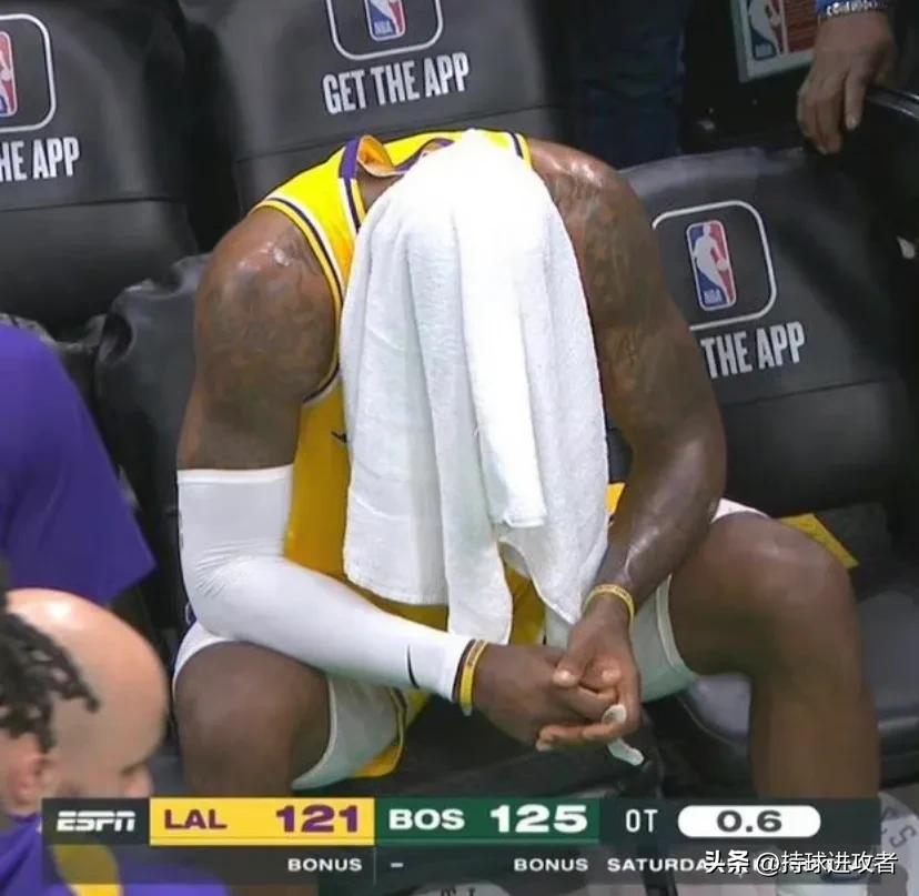 裁判承认误判湖人贝弗利,裁判误判詹姆斯犯规吗