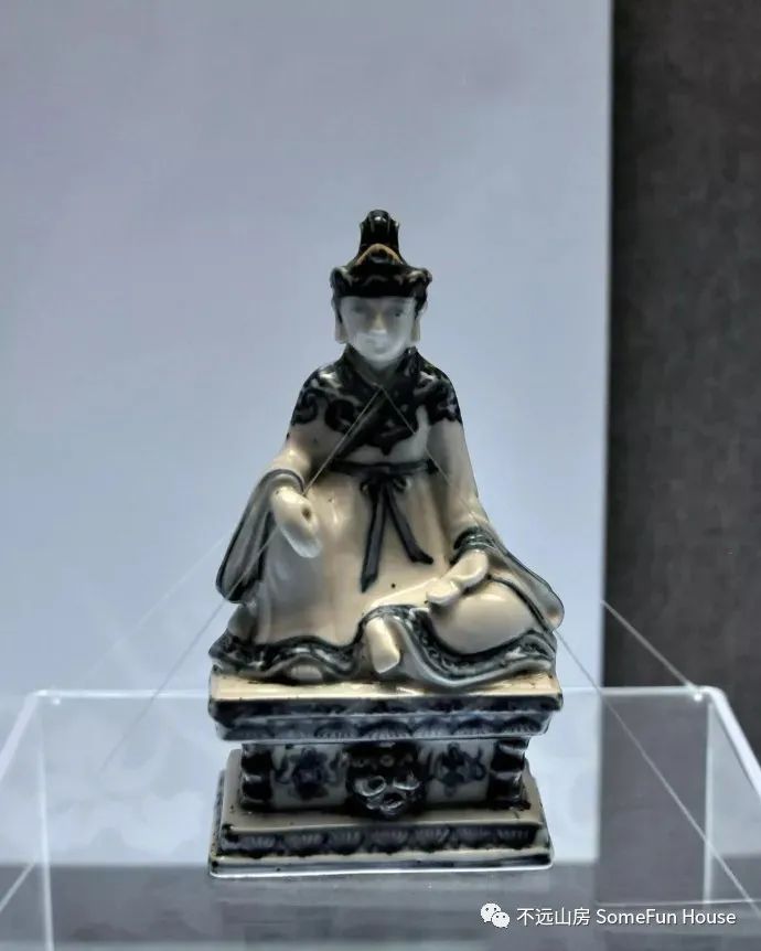 成化年间瓷器怎么样,明代成化弘治时期瓷器图