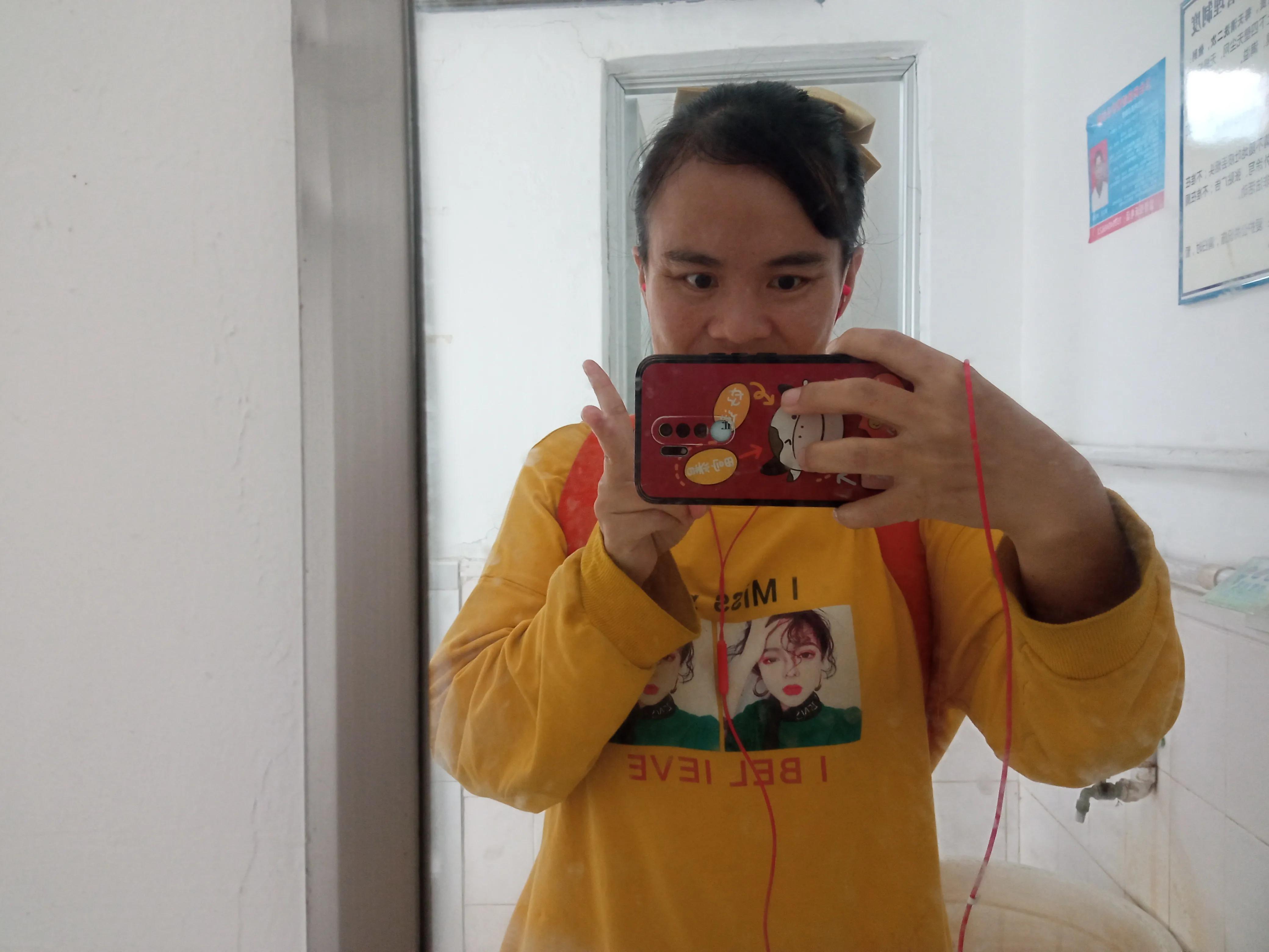 分享你孩子的迷惑行为,曝光自己小孩缺点该怎么发朋友圈