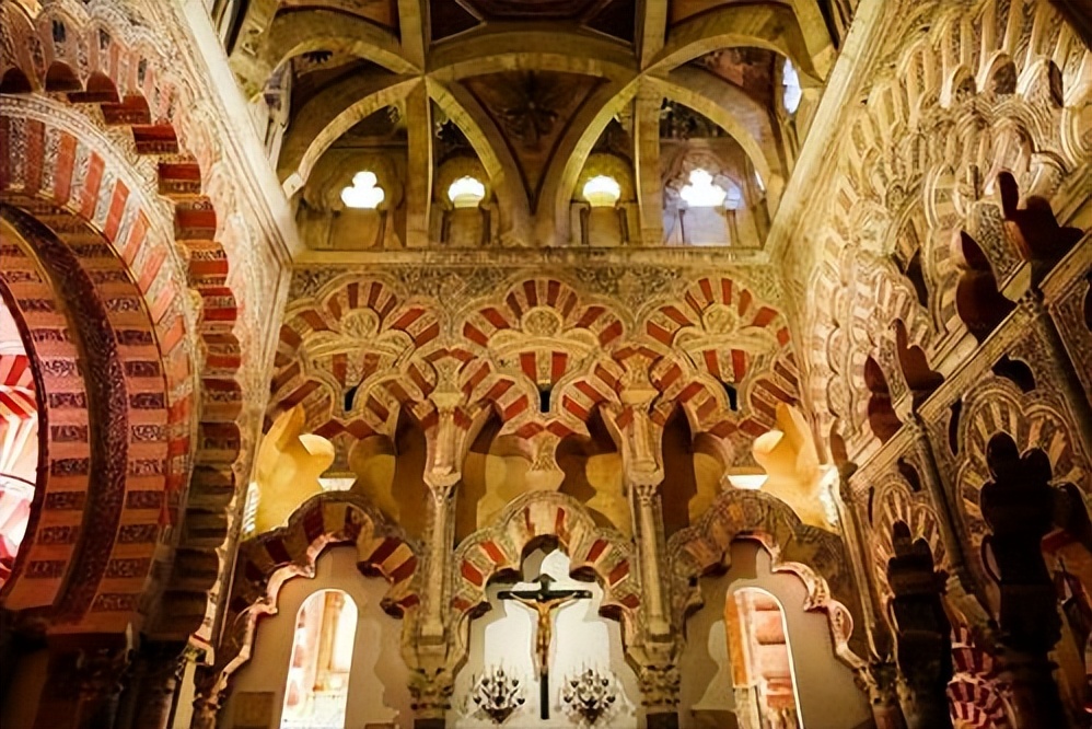 西班牙的建筑和葡萄牙的建筑,西班牙的著名建筑是什么