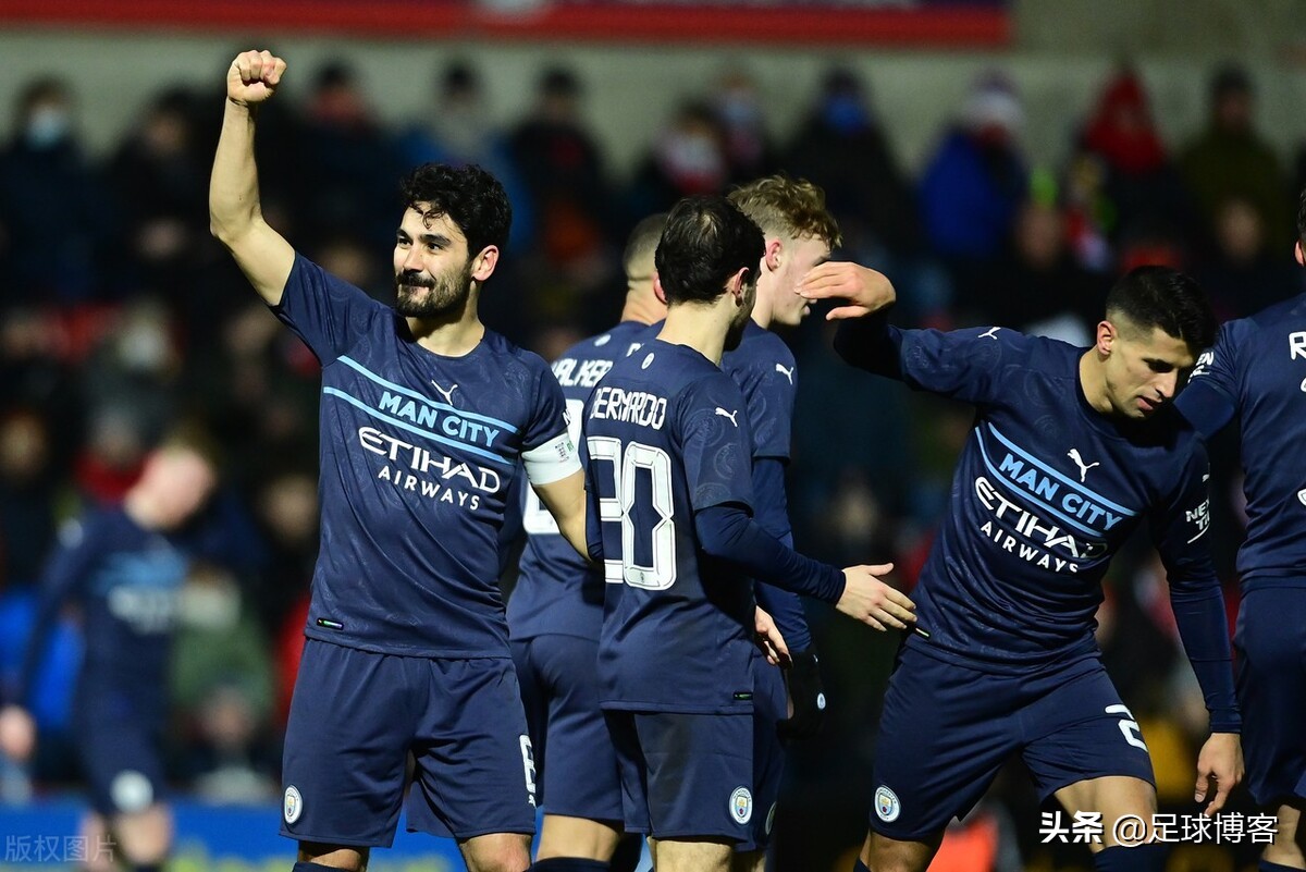 维埃拉水晶宫战埃弗顿,维埃拉和曼联冲突