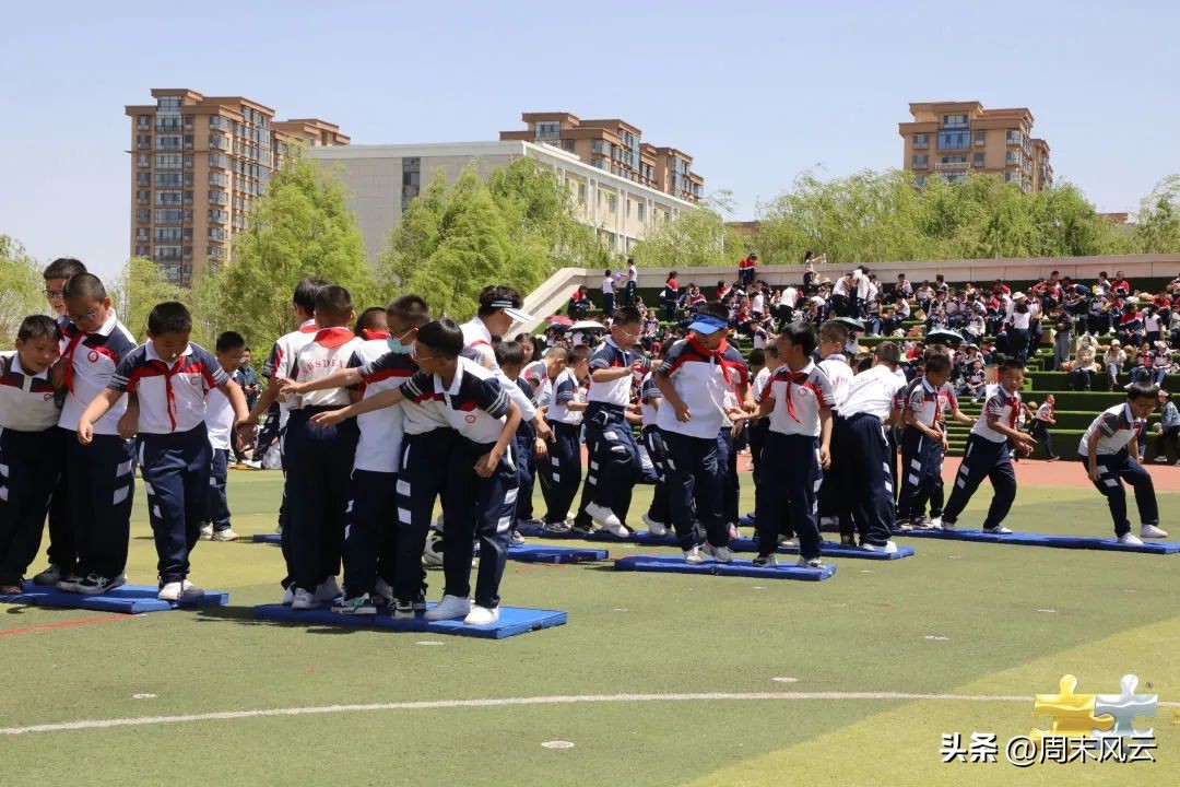 鄂尔多斯足球比赛视频小学,学校开展足球联赛简讯